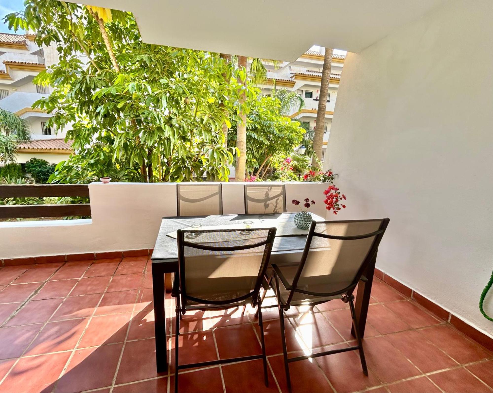 Kirsi Calanova Grand Golf Appartement *