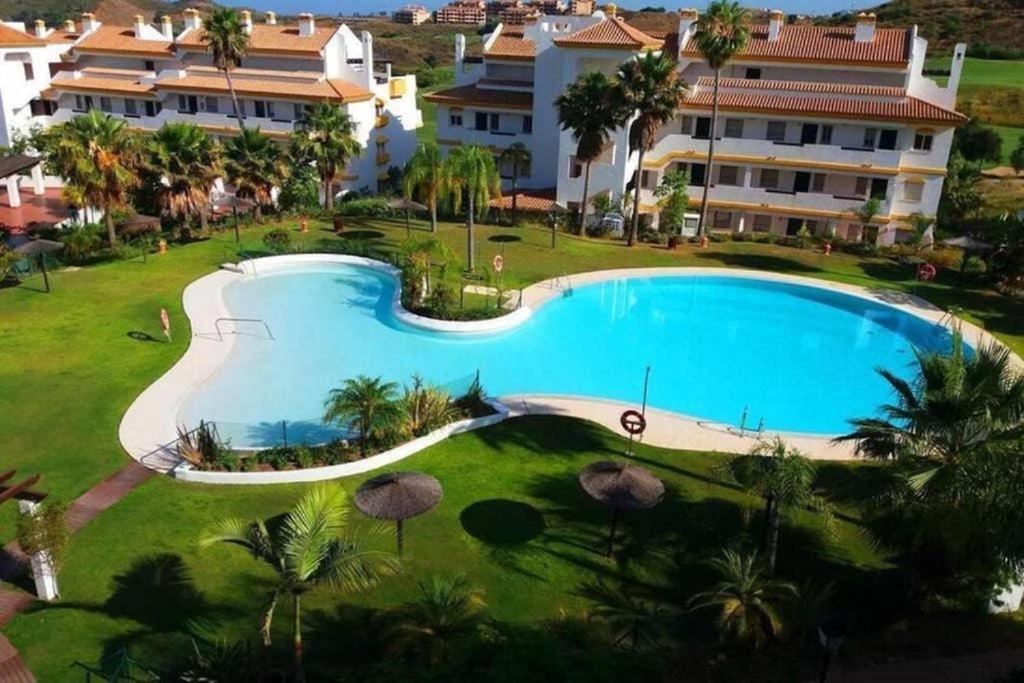 Kirsi Calanova Grand Golf Appartement *